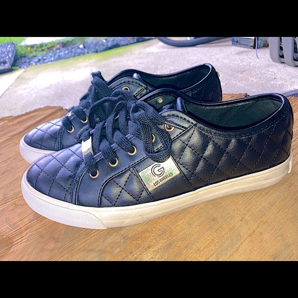 Women’s G by GUESS size 71/2 sneakers - Picture 6 of 14